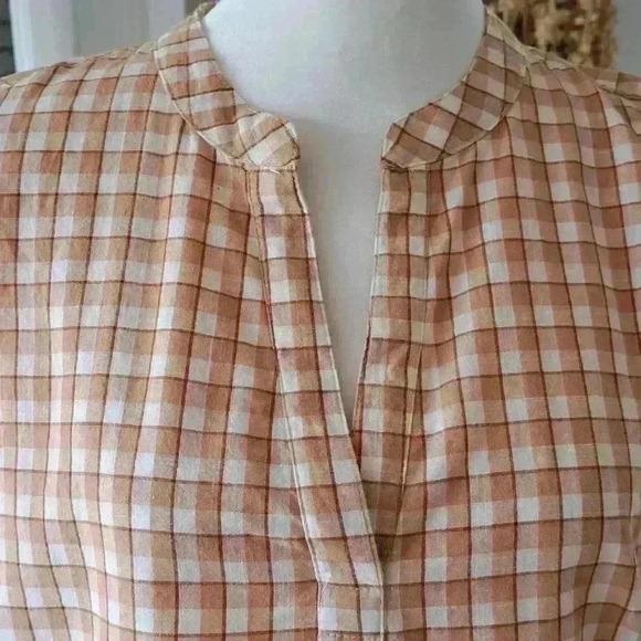 Madewell Checkered Popover Top - Picture 2 of 7